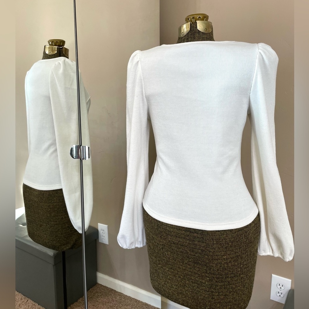 Lucy Paris White Ribbed Knit Sweetheart Puff Sleeve Sweater Top Fitted Size L - Picture 3 of 14